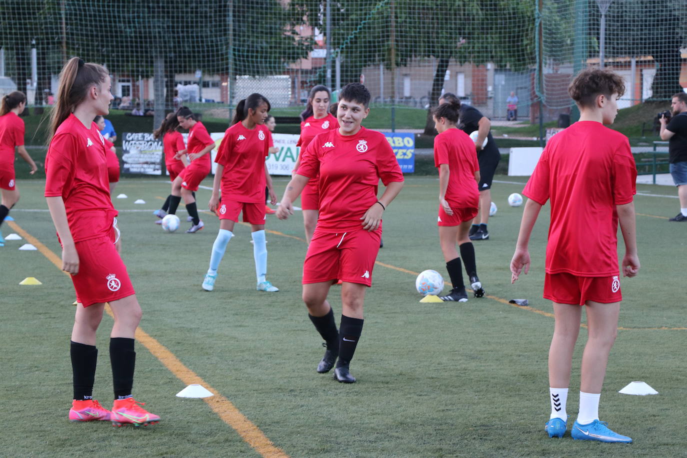 Fotos Primer Entrenamiento De La Cultural Femenina Leonoticias